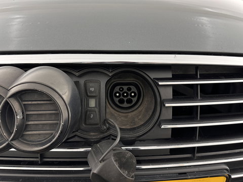 Audi A3 Sportback 1.4 e-tron S-Line Lease Edition ( Plug-In ) Aut. *PANO | FULL-LED | LEATHER-FABRIC | DIGI-COCKPIT | KEYLESS | SPORTSEATS | NAVI-FULLMAP | PRIVACY-GLASS | ECC | PDC | CRUISE | 18''ALU*