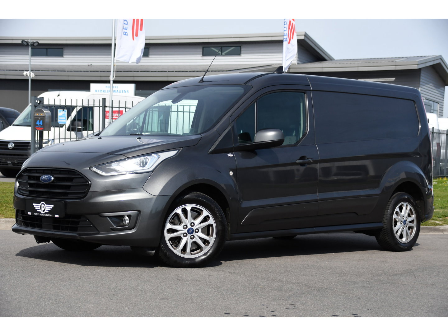 Ford Transit Connect 1.5 EcoBlue L2 Limited Camera, Cruise, Carplay, 120pk, Automaat, LED, Stoelverwarming, Clima, Automaat, Trekhaak, Uniek!
