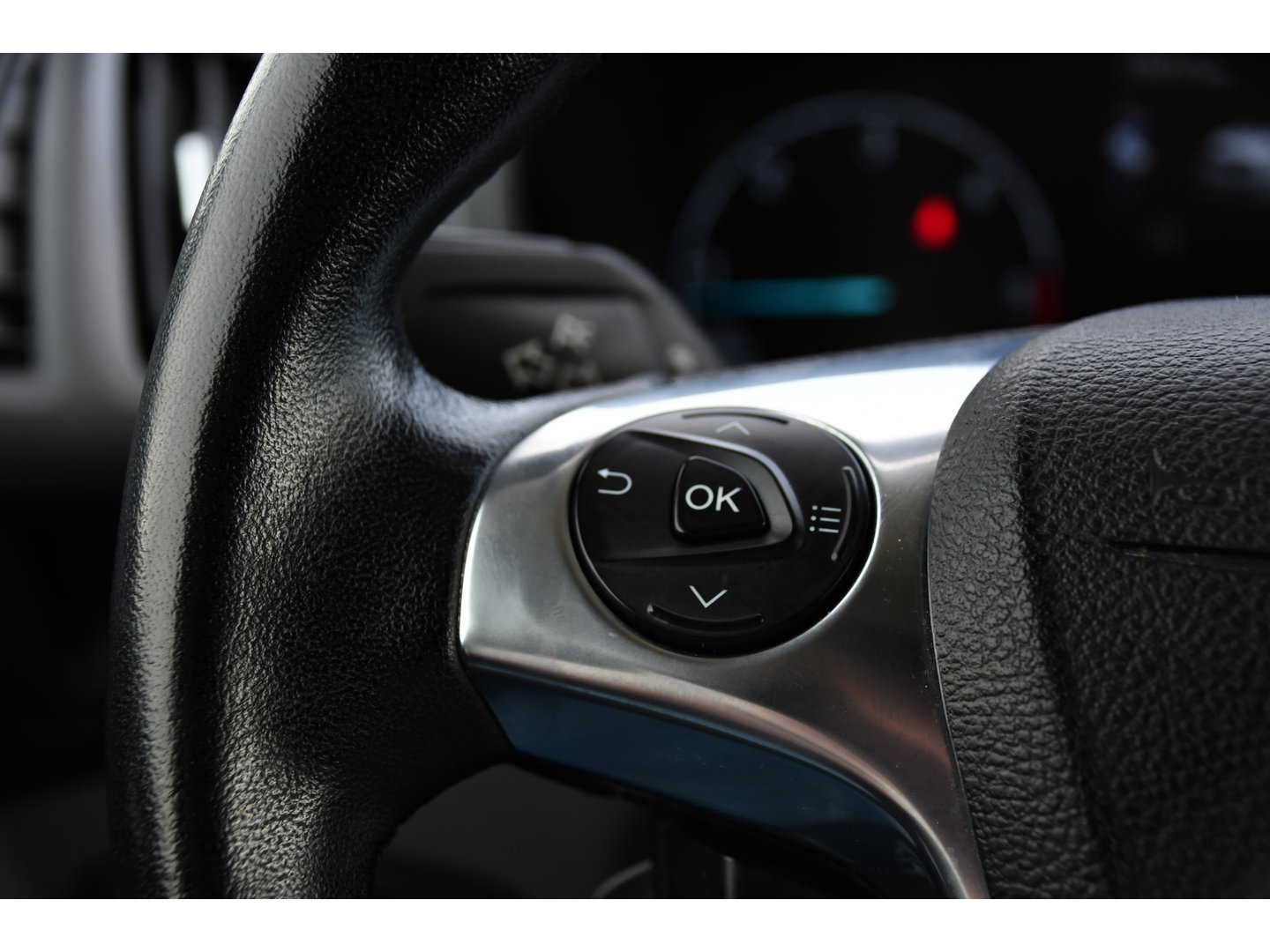 Ford Transit Connect 1.5 EcoBlue L2 Limited Camera, Cruise, Carplay, 120pk, Automaat, LED, Stoelverwarming, Clima, Automaat, Trekhaak, Uniek!