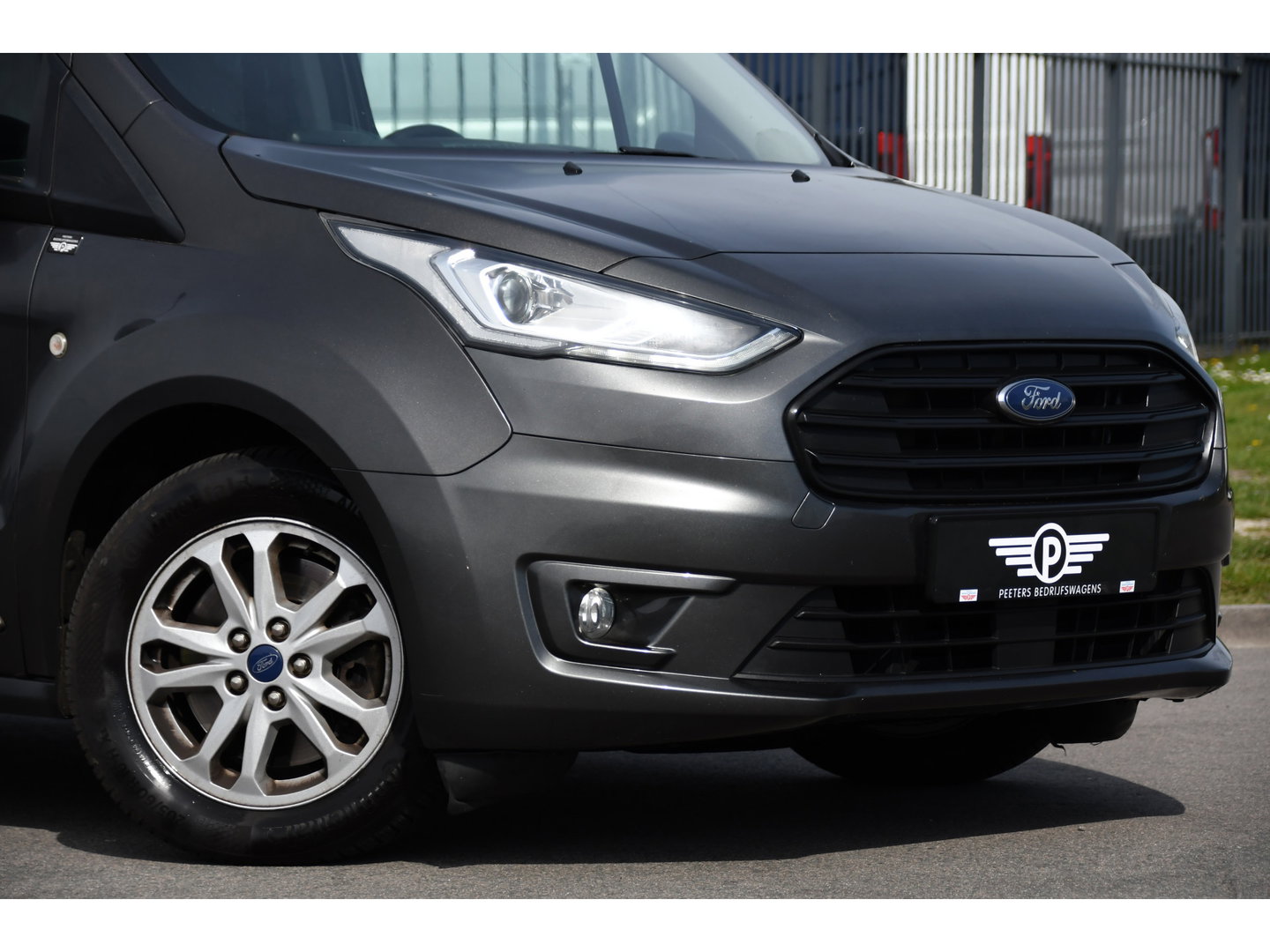 Ford Transit Connect 1.5 EcoBlue L2 Limited Camera, Cruise, Carplay, 120pk, Automaat, LED, Stoelverwarming, Clima, Automaat, Trekhaak, Uniek!