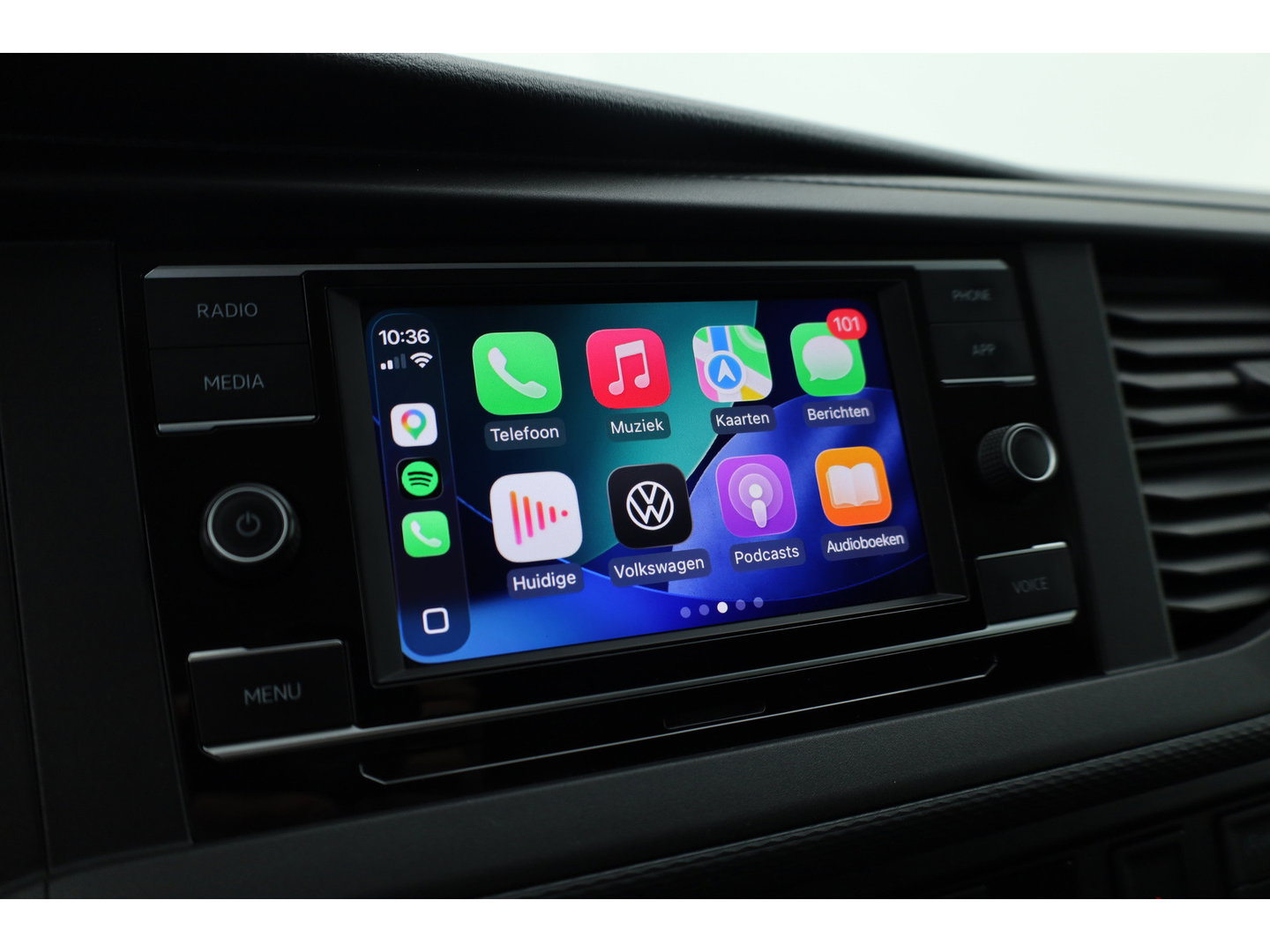 Volkswagen Transporter 2.0 TDI-150pk Automaat | L1H1 | Apple CarPlay & Android Auto | Camera | PDC V+A | Trekhaak | All Season | DAB