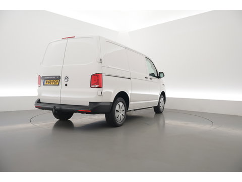 Volkswagen Transporter 2.0 TDI-150pk Automaat | L1H1 | Apple CarPlay & Android Auto | Camera | PDC V+A | Trekhaak | All Season | DAB
