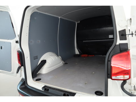 Volkswagen Transporter 2.0 TDI-150pk Automaat | L1H1 | Apple CarPlay & Android Auto | Camera | PDC V+A | Trekhaak | All Season | DAB