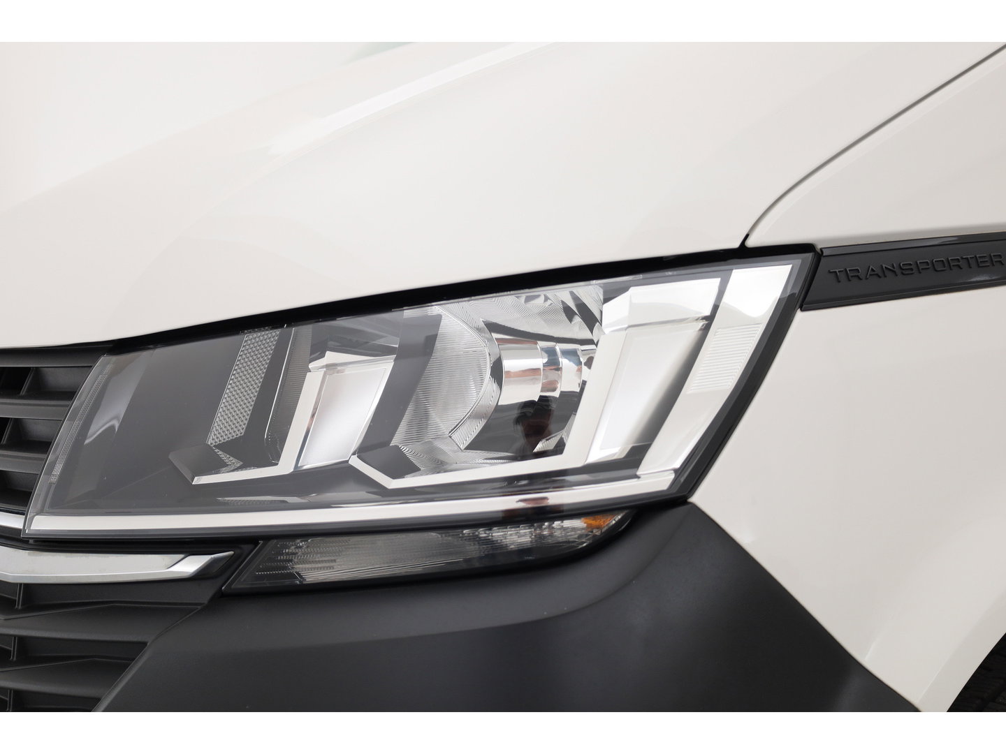 Volkswagen Transporter 2.0 TDI-150pk Automaat | L1H1 | Apple CarPlay & Android Auto | Camera | PDC V+A | Trekhaak | All Season | DAB