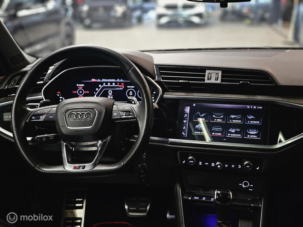 Audi RSQ3