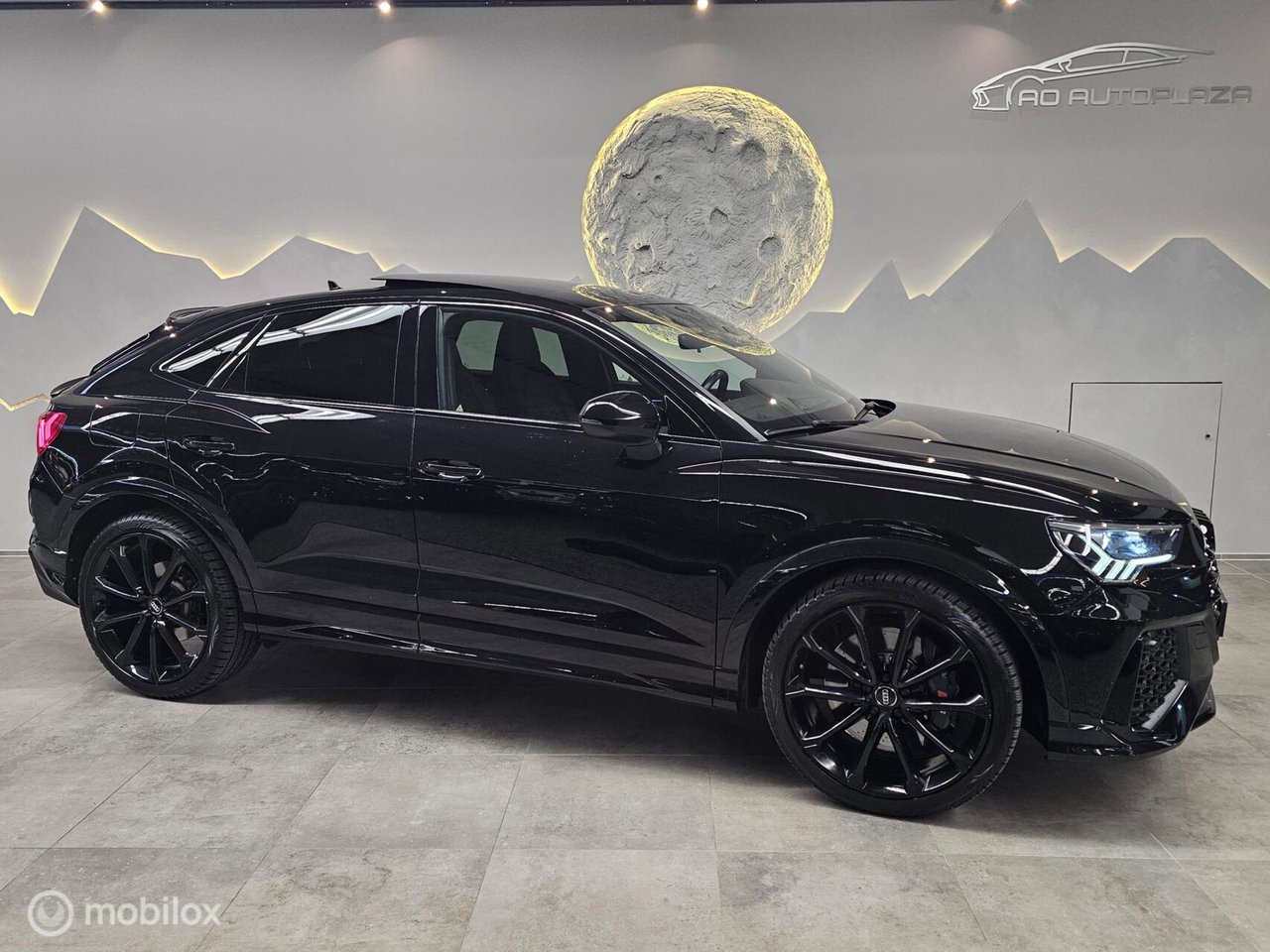 Audi RSQ3