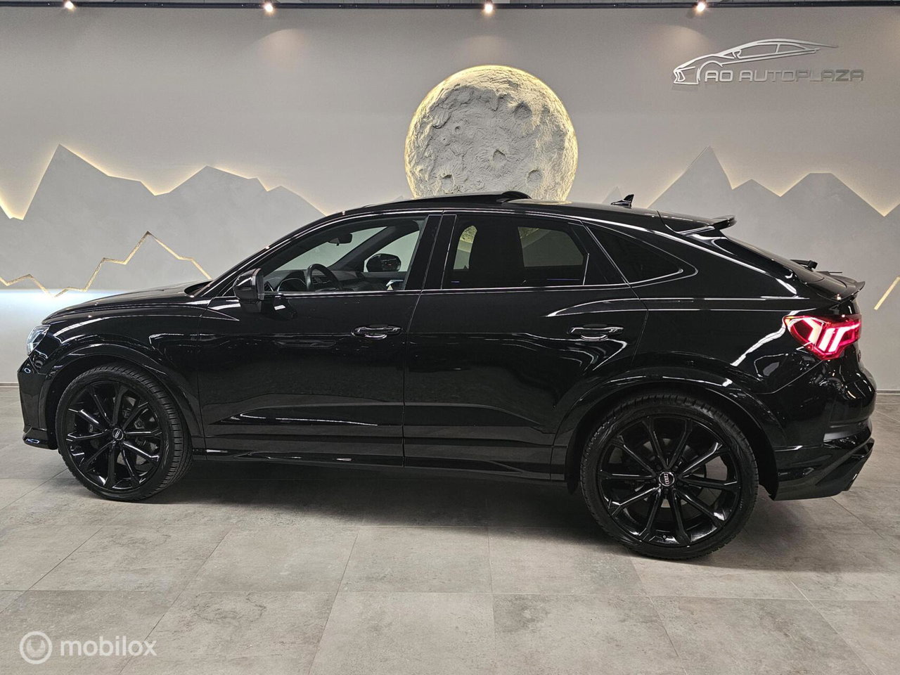 Audi RSQ3