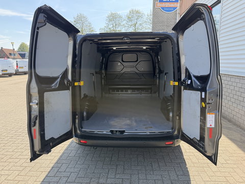 Ford Transit Custom 300 2.0 TDCI L2H1 Trend / vaste prijs rijklaar € 21.950 ex btw / dubbele schuifdeur / lease vanaf € 358 / airco / cruise / camera / pdc voor en achter / euro 6 / bpm vrij
