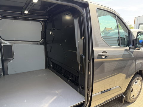 Ford Transit Custom 300 2.0 TDCI L2H1 Trend / vaste prijs rijklaar € 21.950 ex btw / dubbele schuifdeur / lease vanaf € 358 / airco / cruise / camera / pdc voor en achter / euro 6 / bpm vrij