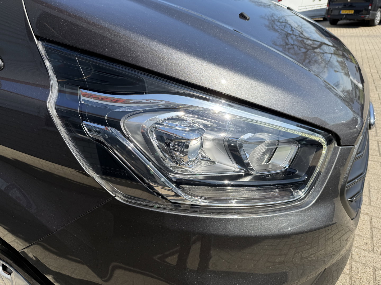 Ford Transit Custom 300 2.0 TDCI L2H1 Trend / vaste prijs rijklaar € 21.950 ex btw / dubbele schuifdeur / lease vanaf € 358 / airco / cruise / camera / pdc voor en achter / euro 6 / bpm vrij