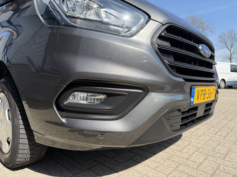 Ford Transit Custom 300 2.0 TDCI L2H1 Trend / vaste prijs rijklaar € 21.950 ex btw / dubbele schuifdeur / lease vanaf € 358 / airco / cruise / camera / pdc voor en achter / euro 6 / bpm vrij