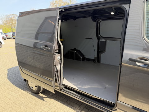 Ford Transit Custom 300 2.0 TDCI L2H1 Trend / vaste prijs rijklaar € 21.950 ex btw / dubbele schuifdeur / lease vanaf € 358 / airco / cruise / camera / pdc voor en achter / euro 6 / bpm vrij