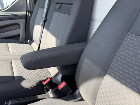 Ford Transit Custom 300 2.0 TDCI L2H1 Trend / vaste prijs rijklaar € 21.950 ex btw / dubbele schuifdeur / lease vanaf € 358 / airco / cruise / camera / pdc voor en achter / euro 6 / bpm vrij