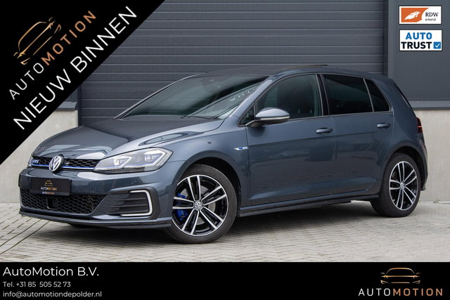 Volkswagen Golf - 7.5 1.4 TSI PHEV GTE PANO CAMERA KEYLESS ACC