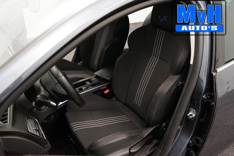 Renault Mégane Estate 1.3 TCe GT-Line|KUIPSTOEL|CAMERA|TREKH