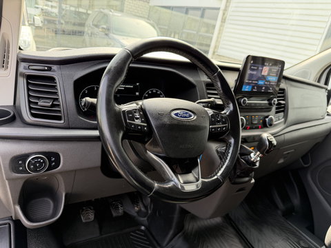 Ford Transit Custom 300 2.0 TDCI 130pk L2H1 Trend / vaste prijs rijklaar € 17.950 ex btw / ingerichte laadruimte / euro 6 / bpm vrij / trekhaak 2800 kg / airco / cruise / navigatie / camera !