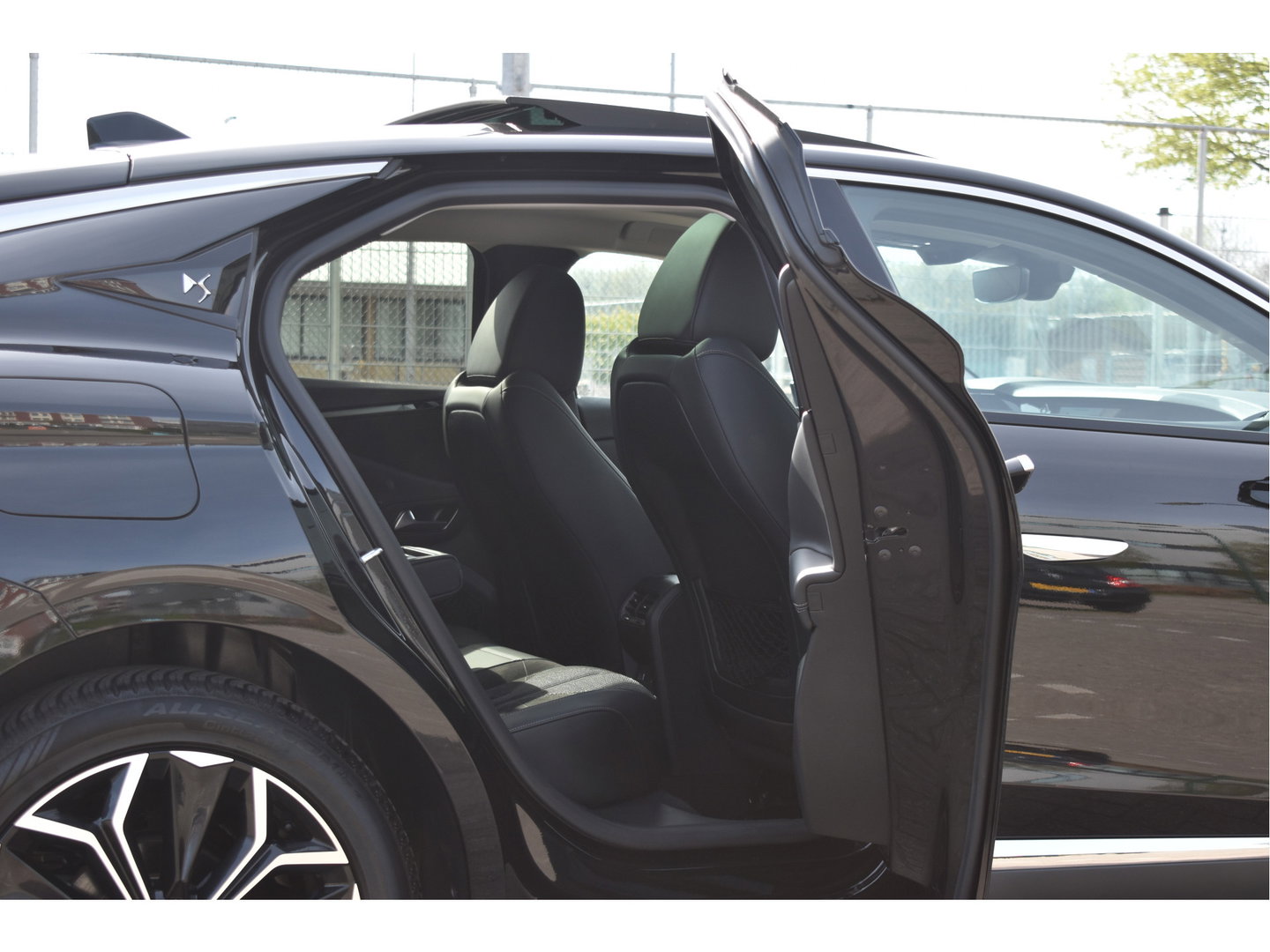 DS DS 4 1.2 PureTech Etoile Drive Assist Pack | Zeer vol | Keyless | HUD | 360 gr.camera | Open dak | Massagestoelen | Full LED