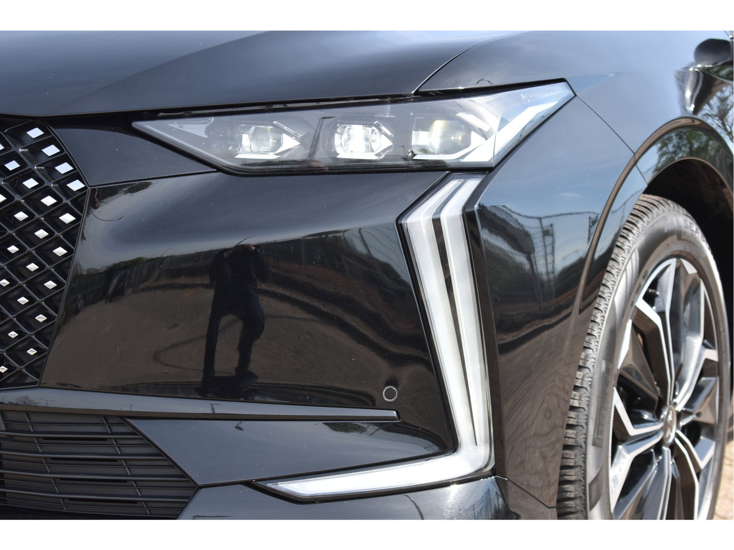 DS DS 4 1.2 PureTech Etoile Drive Assist Pack | Zeer vol | Keyless | HUD | 360 gr.camera | Open dak | Massagestoelen | Full LED