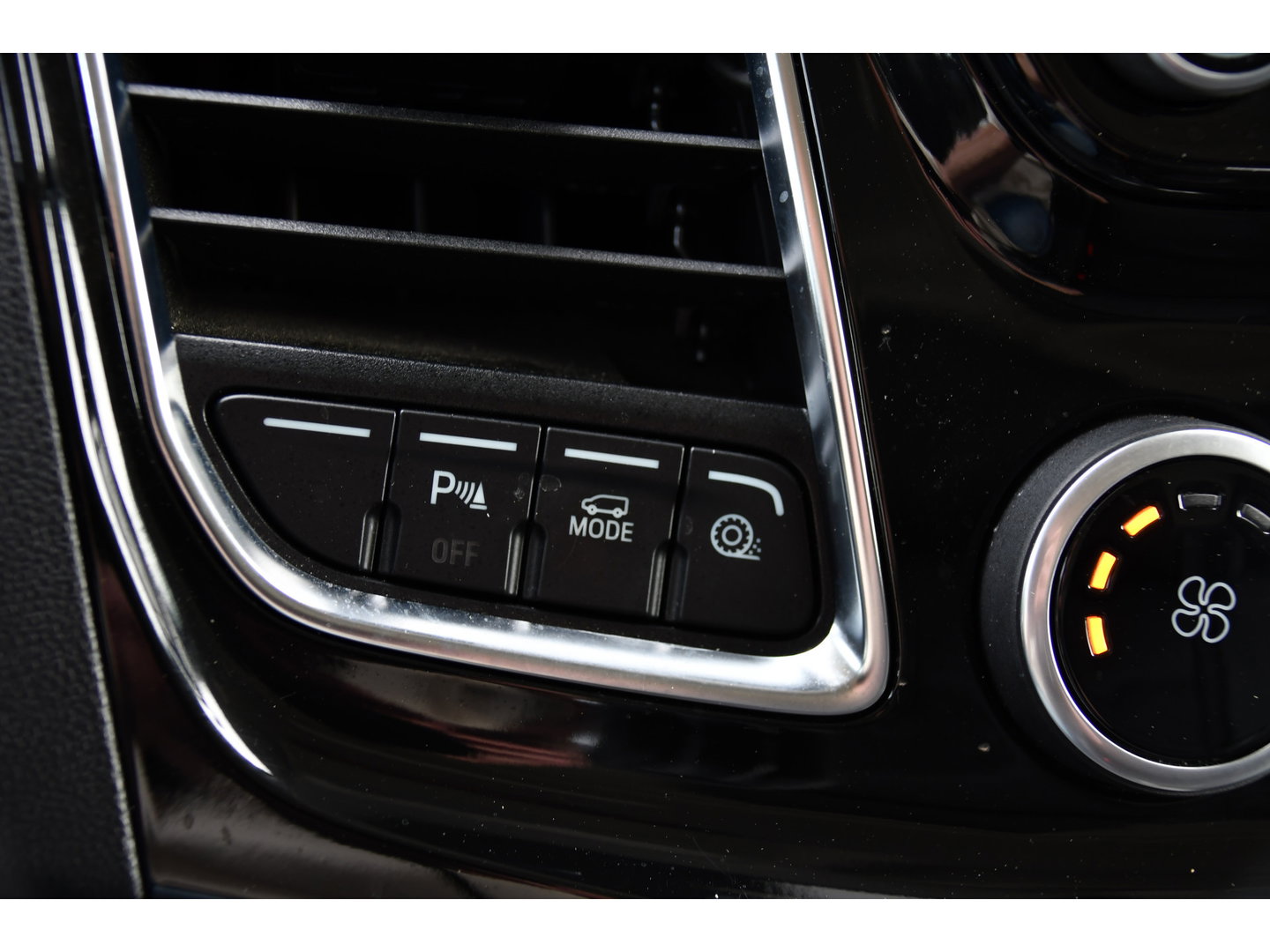 Ford Transit Custom 2.0 TDCI L1H1 Sport Edition Camera, Cruise, Carplay, 130pk, Sensoren, Trekhaak, Leder, LED, 2 x Schuifdeur, Stoelverwarming, Uniek!