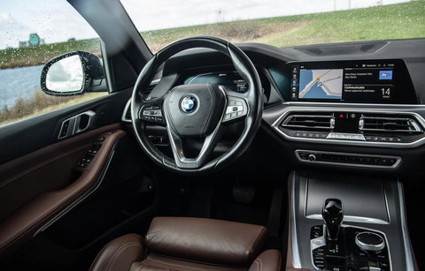 BMW X5 xDrive45e High Executive CARPLAY / CAMERA / DEALER ONDERHOUDEN / BRUIN LEER / STOELVERWARMING