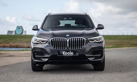 BMW X5 xDrive45e High Executive CARPLAY / CAMERA / DEALER ONDERHOUDEN / BRUIN LEER / STOELVERWARMING