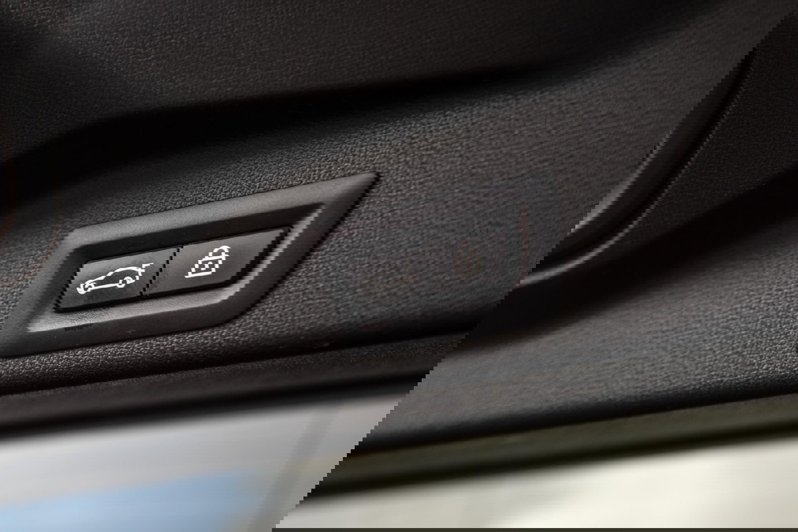 BMW X5 xDrive45e High Executive CARPLAY / CAMERA / DEALER ONDERHOUDEN / BRUIN LEER / STOELVERWARMING