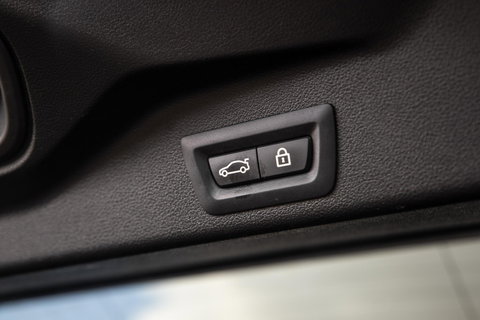 BMW X5 xDrive45e High Executive CARPLAY / CAMERA / DEALER ONDERHOUDEN / BRUIN LEER / STOELVERWARMING