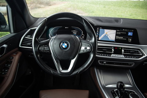 BMW X5 xDrive45e High Executive CARPLAY / CAMERA / DEALER ONDERHOUDEN / BRUIN LEER / STOELVERWARMING