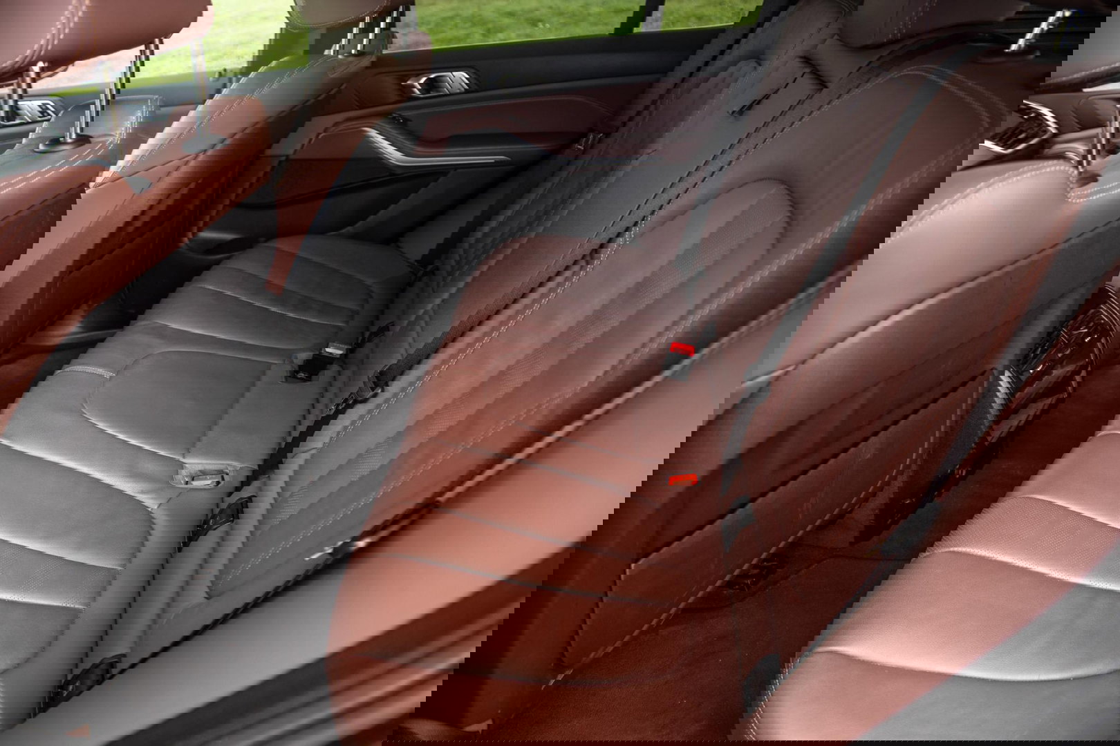 BMW X5 xDrive45e High Executive CARPLAY / CAMERA / DEALER ONDERHOUDEN / BRUIN LEER / STOELVERWARMING