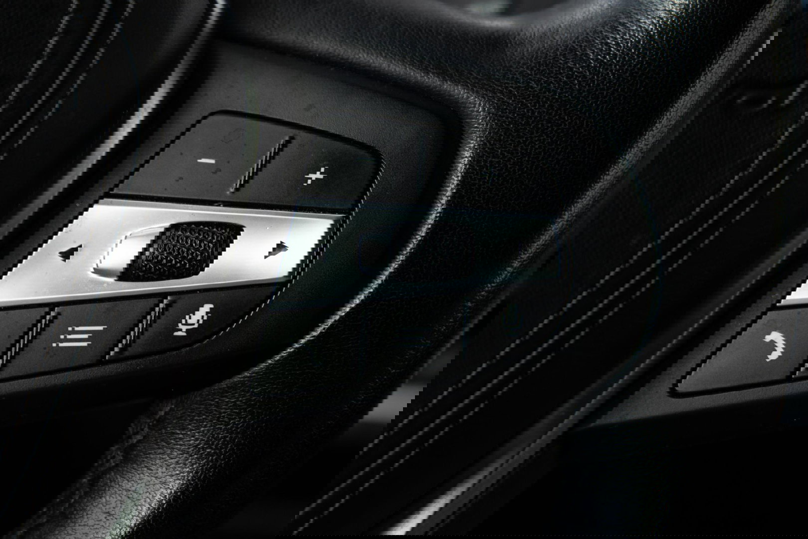 BMW X5 xDrive45e High Executive CARPLAY / CAMERA / DEALER ONDERHOUDEN / BRUIN LEER / STOELVERWARMING