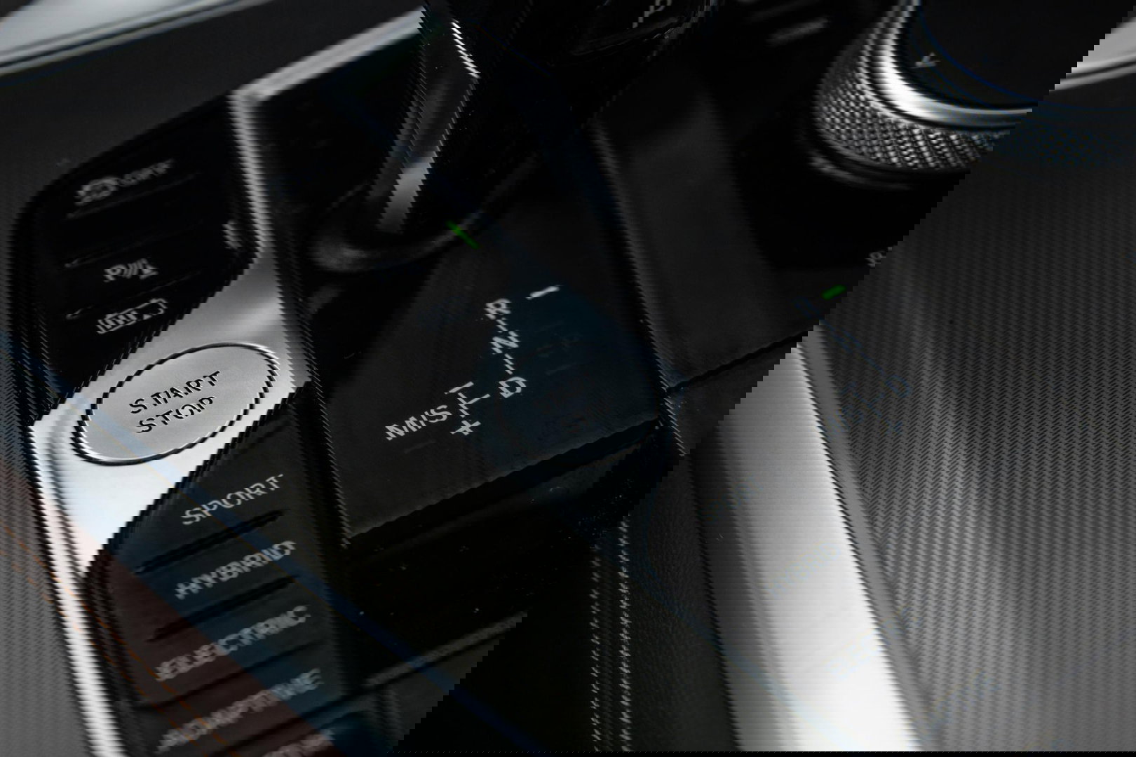 BMW X5 xDrive45e High Executive CARPLAY / CAMERA / DEALER ONDERHOUDEN / BRUIN LEER / STOELVERWARMING