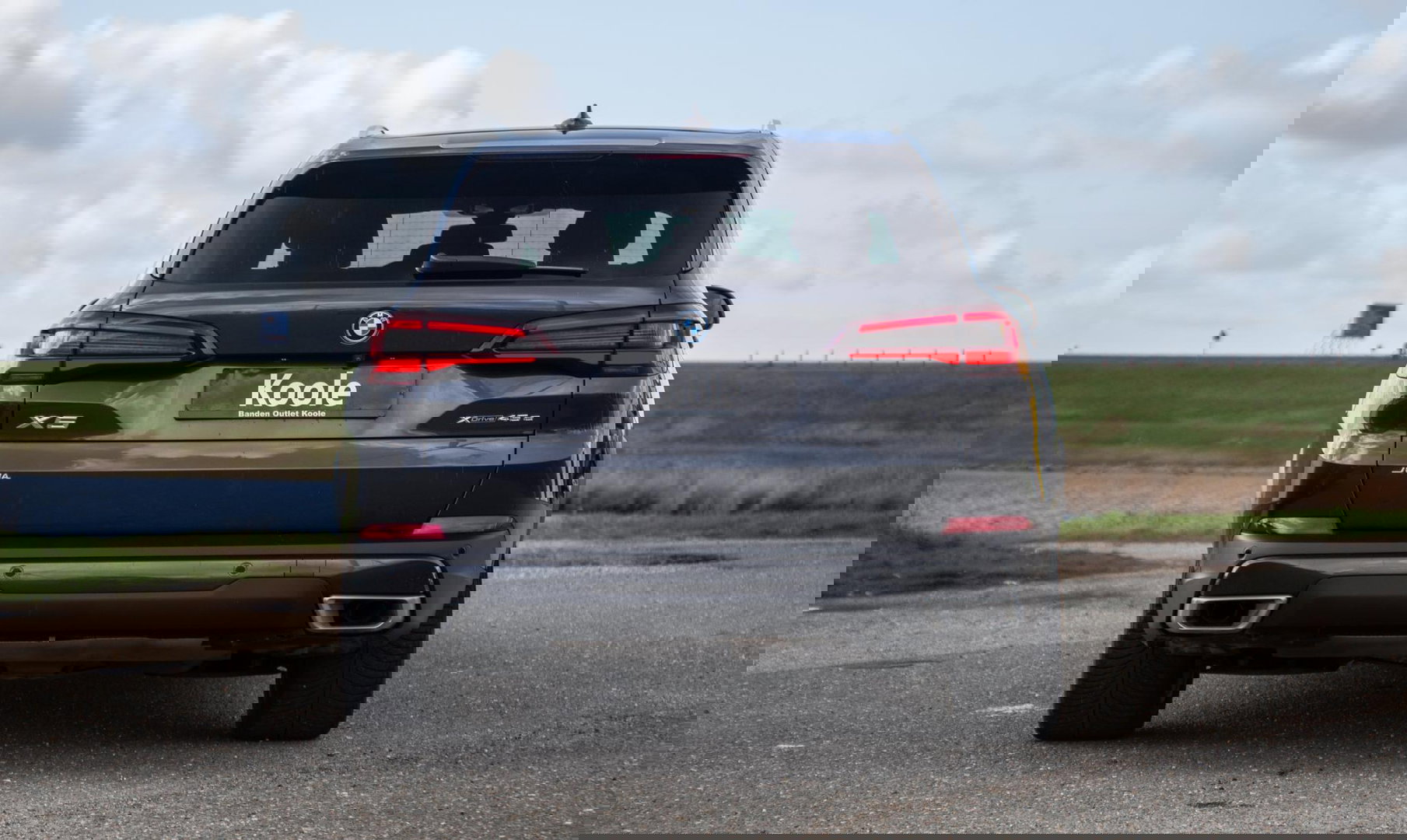 BMW X5 xDrive45e High Executive CARPLAY / CAMERA / DEALER ONDERHOUDEN / BRUIN LEER / STOELVERWARMING