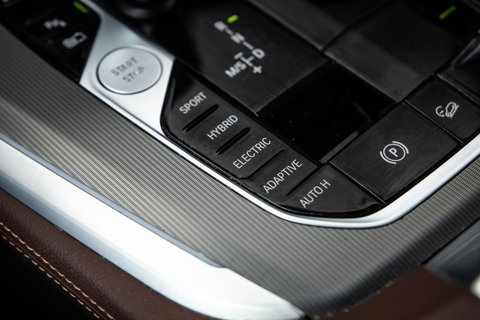 BMW X5 xDrive45e High Executive CARPLAY / CAMERA / DEALER ONDERHOUDEN / BRUIN LEER / STOELVERWARMING