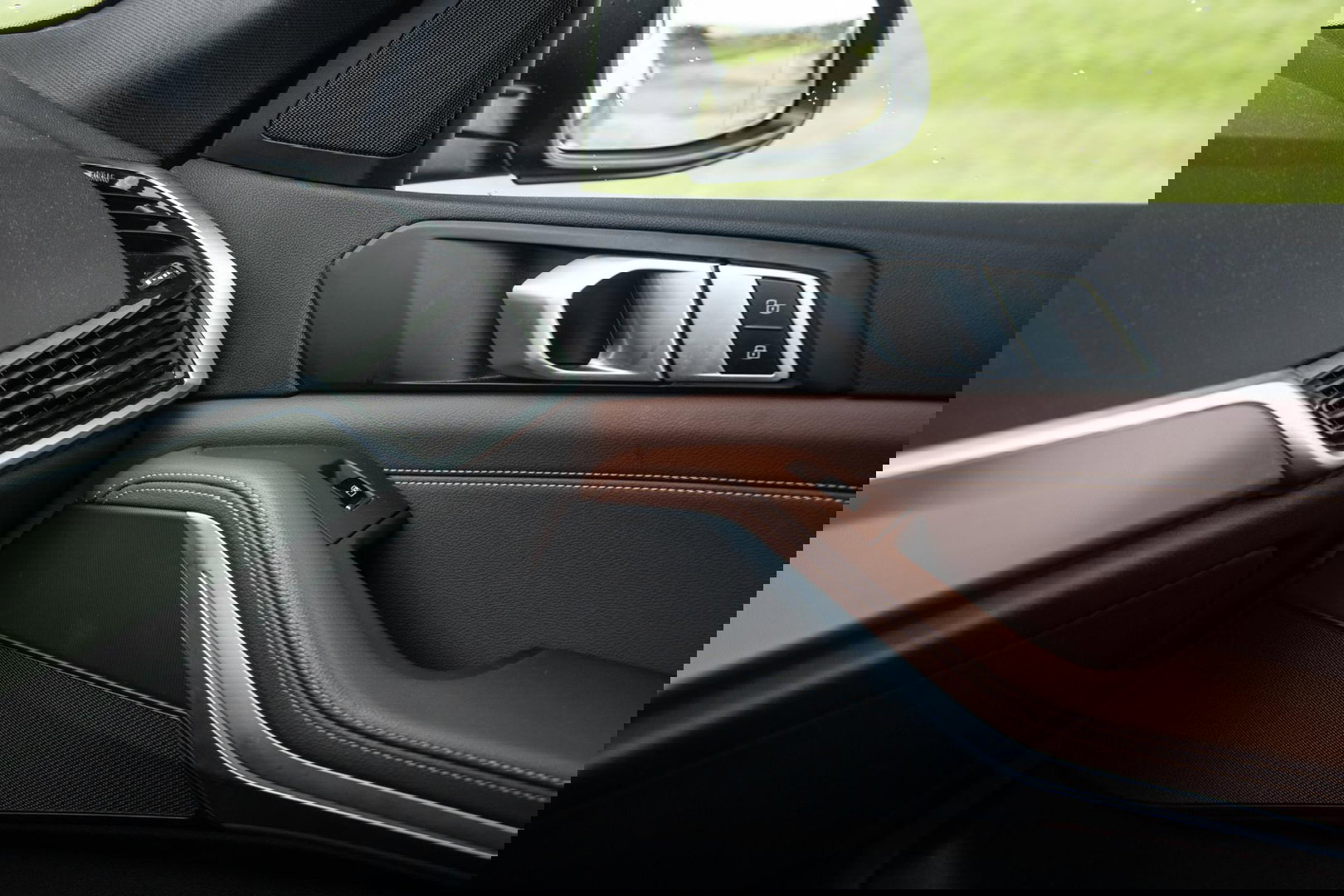 BMW X5 xDrive45e High Executive CARPLAY / CAMERA / DEALER ONDERHOUDEN / BRUIN LEER / STOELVERWARMING