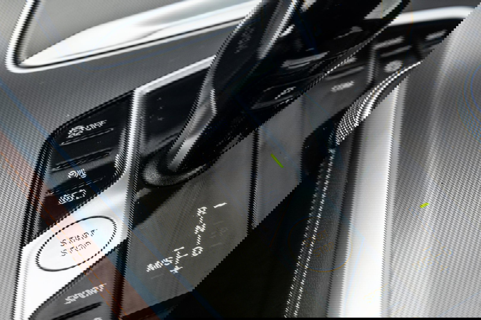 BMW X5 xDrive45e High Executive CARPLAY / CAMERA / DEALER ONDERHOUDEN / BRUIN LEER / STOELVERWARMING