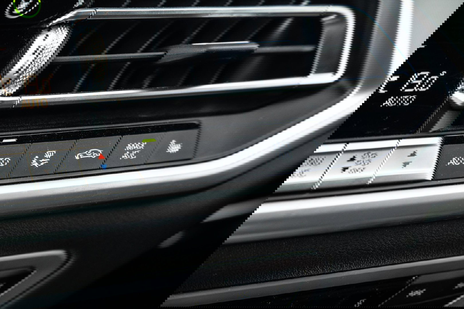 BMW X5 xDrive45e High Executive CARPLAY / CAMERA / DEALER ONDERHOUDEN / BRUIN LEER / STOELVERWARMING