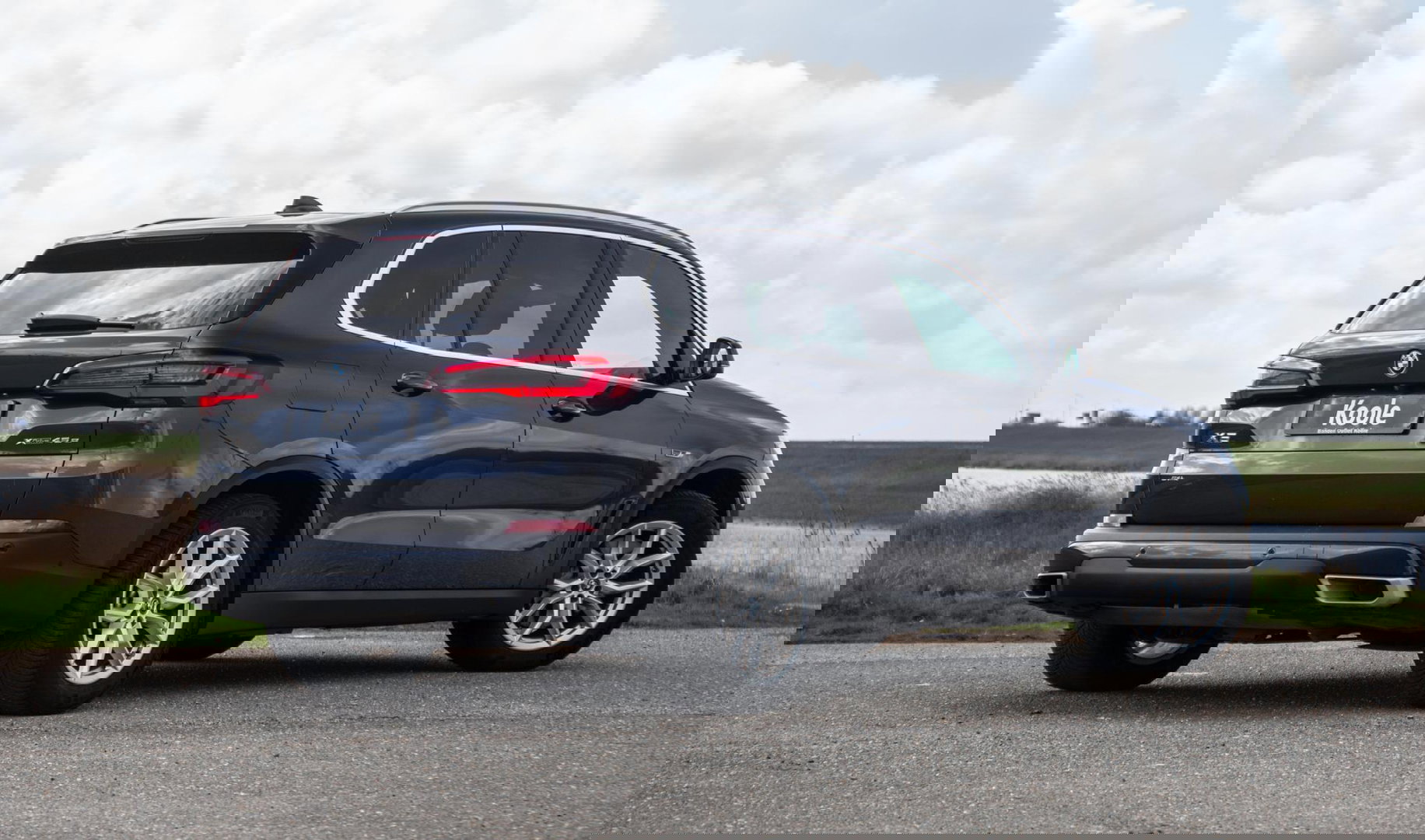 BMW X5 xDrive45e High Executive CARPLAY / CAMERA / DEALER ONDERHOUDEN / BRUIN LEER / STOELVERWARMING