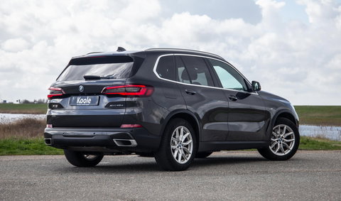 BMW X5 xDrive45e High Executive CARPLAY / CAMERA / DEALER ONDERHOUDEN / BRUIN LEER / STOELVERWARMING