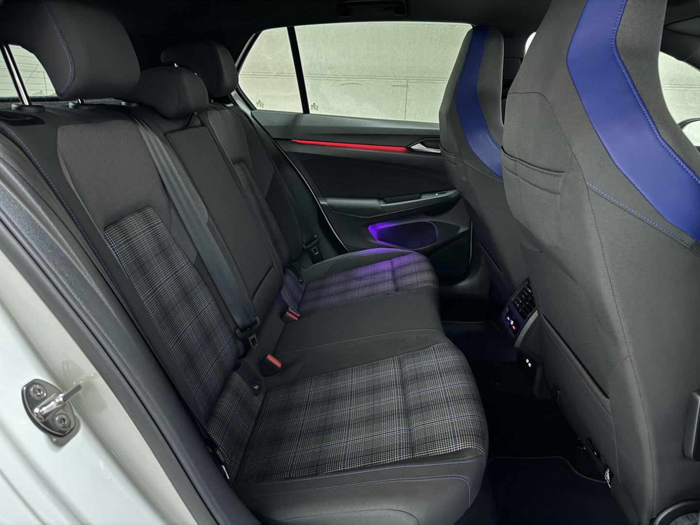 Volkswagen Golf 1.4 eHybrid GTE Pano IQ.Light Virtual HUD Sfeer