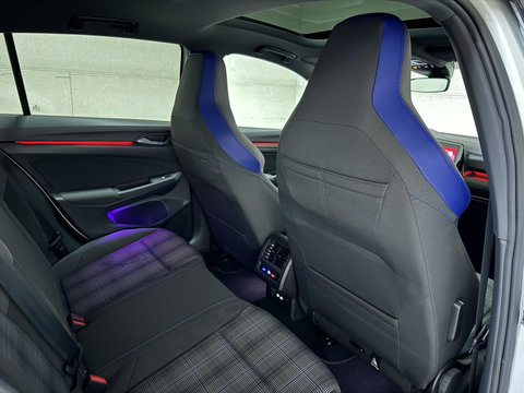 Volkswagen Golf 1.4 eHybrid GTE Pano IQ.Light Virtual HUD Sfeer