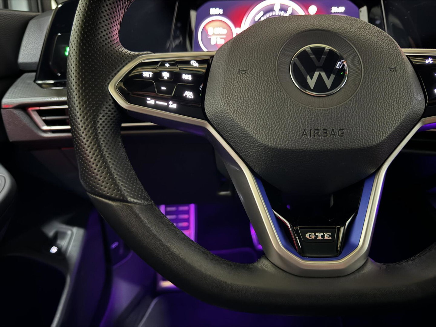 Volkswagen Golf 1.4 eHybrid GTE Pano IQ.Light Virtual HUD Sfeer