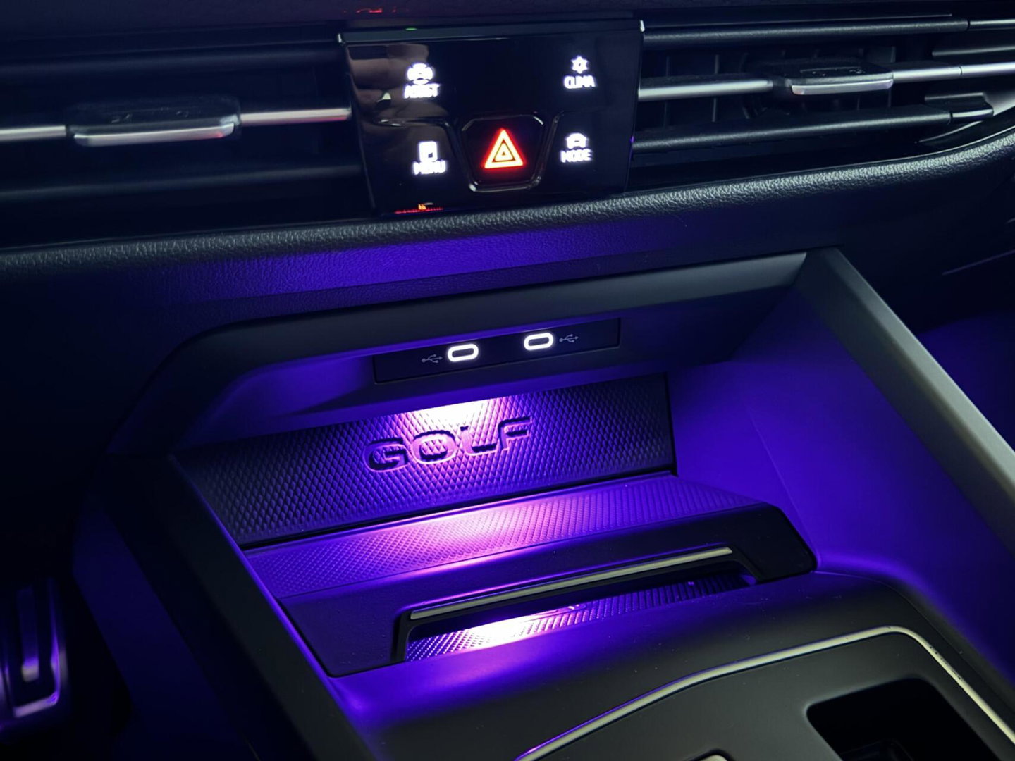 Volkswagen Golf 1.4 eHybrid GTE Pano IQ.Light Virtual HUD Sfeer