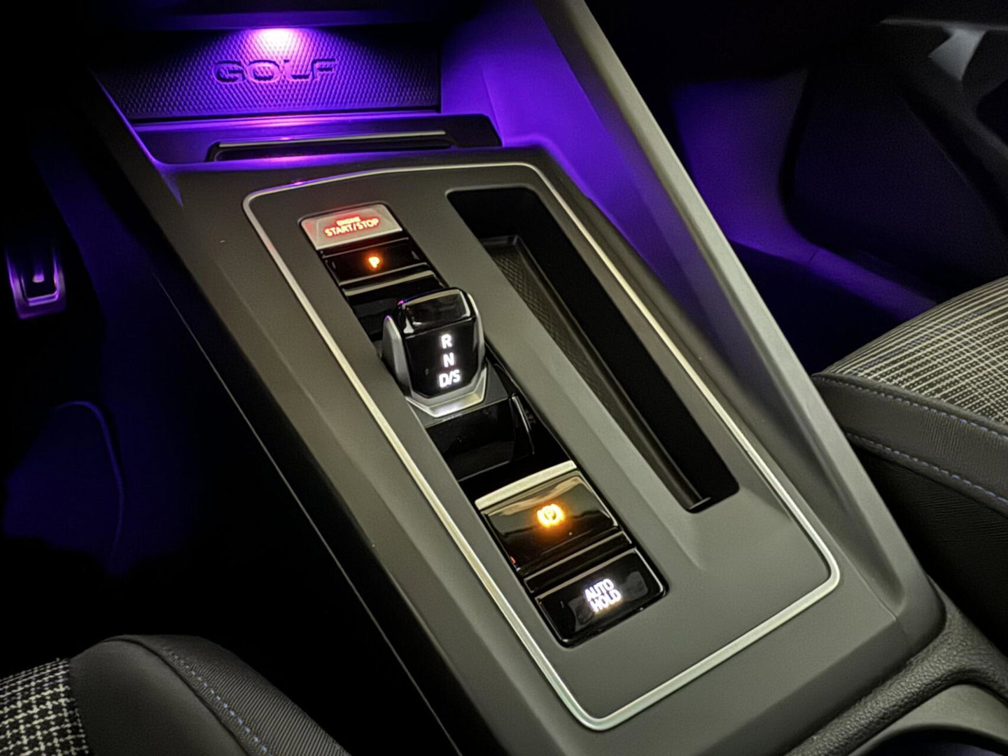 Volkswagen Golf 1.4 eHybrid GTE Pano IQ.Light Virtual HUD Sfeer