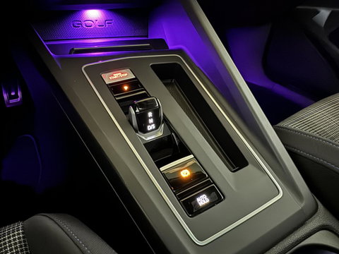 Volkswagen Golf 1.4 eHybrid GTE Pano IQ.Light Virtual HUD Sfeer