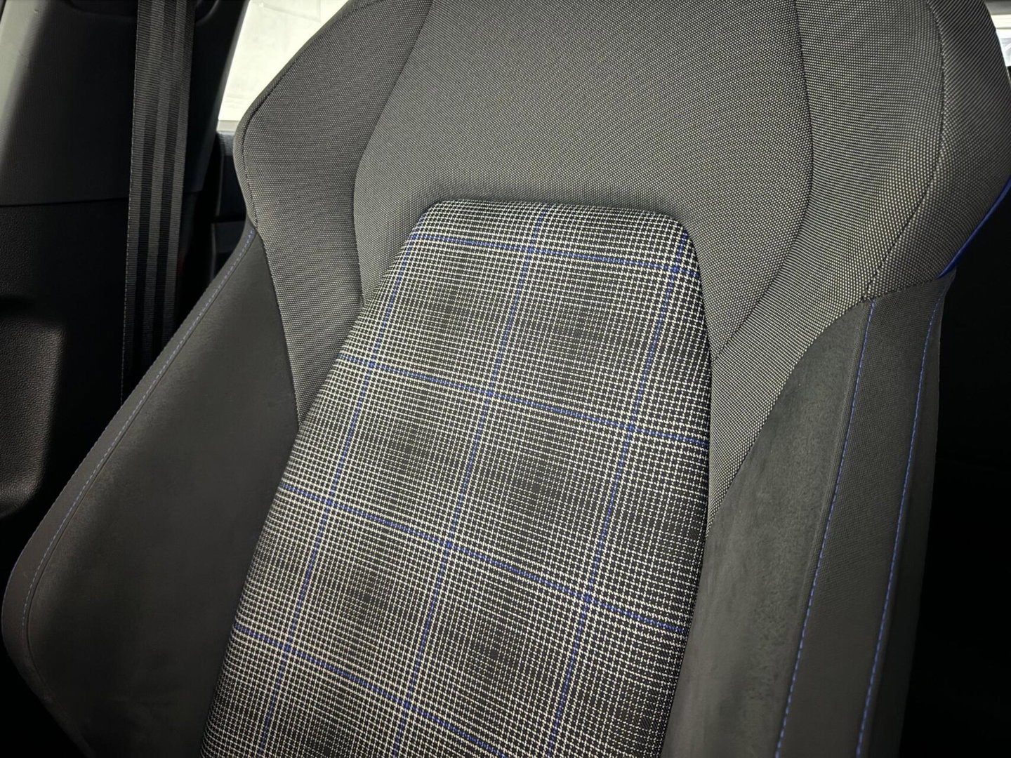 Volkswagen Golf 1.4 eHybrid GTE Pano IQ.Light Virtual HUD Sfeer