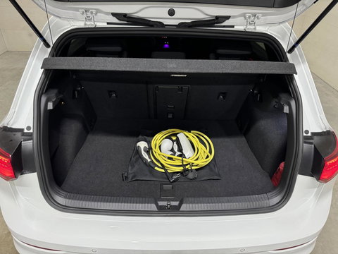 Volkswagen Golf 1.4 eHybrid GTE Pano IQ.Light Virtual HUD Sfeer