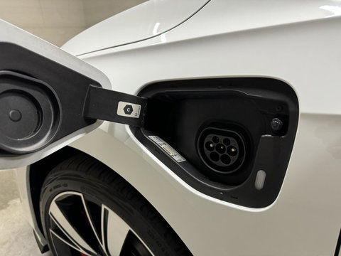 Volkswagen Golf 1.4 eHybrid GTE Pano IQ.Light Virtual HUD Sfeer