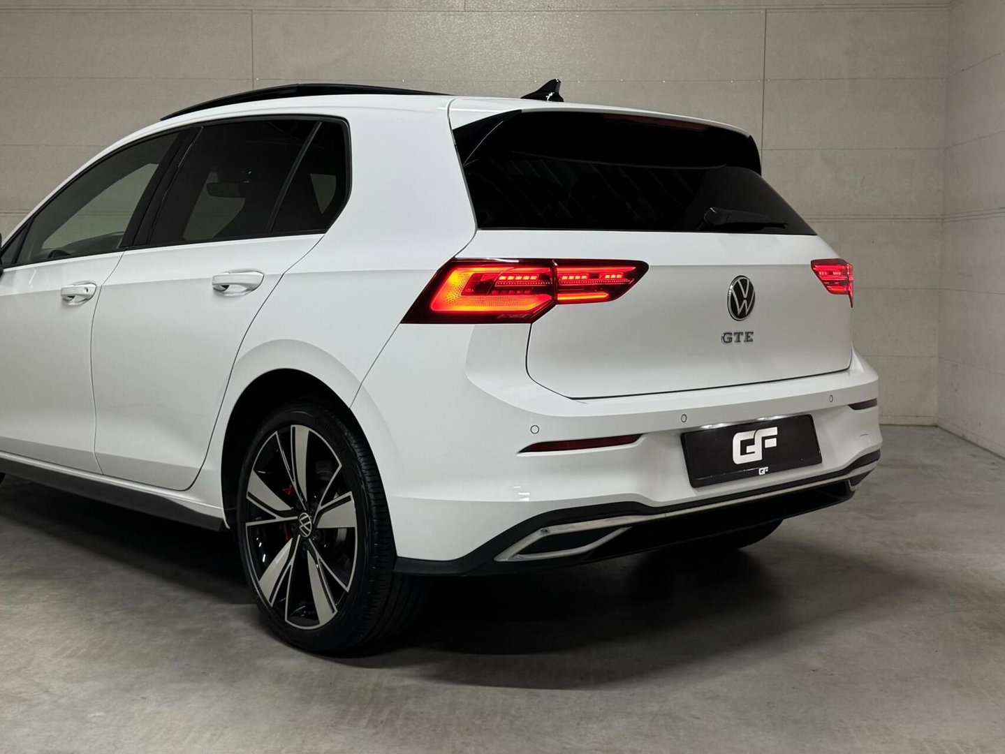 Volkswagen Golf 1.4 eHybrid GTE Pano IQ.Light Virtual HUD Sfeer