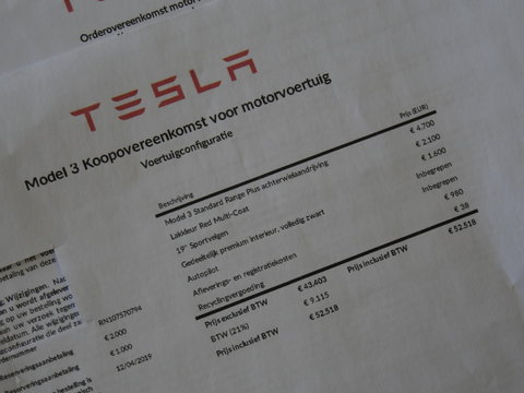 Tesla Model 3 60kWh STANDARD PLUS RDW/ 19INCH/ 1STE EIGENAAR/ 4 NIEUWE BANDEN