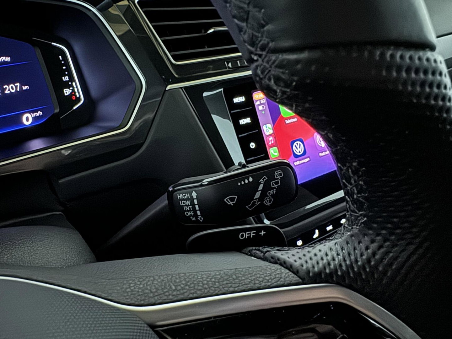 Volkswagen Tiguan 1.4 TSI eHybrid Black Style R-Line Pano Sfeer Carplay Camera